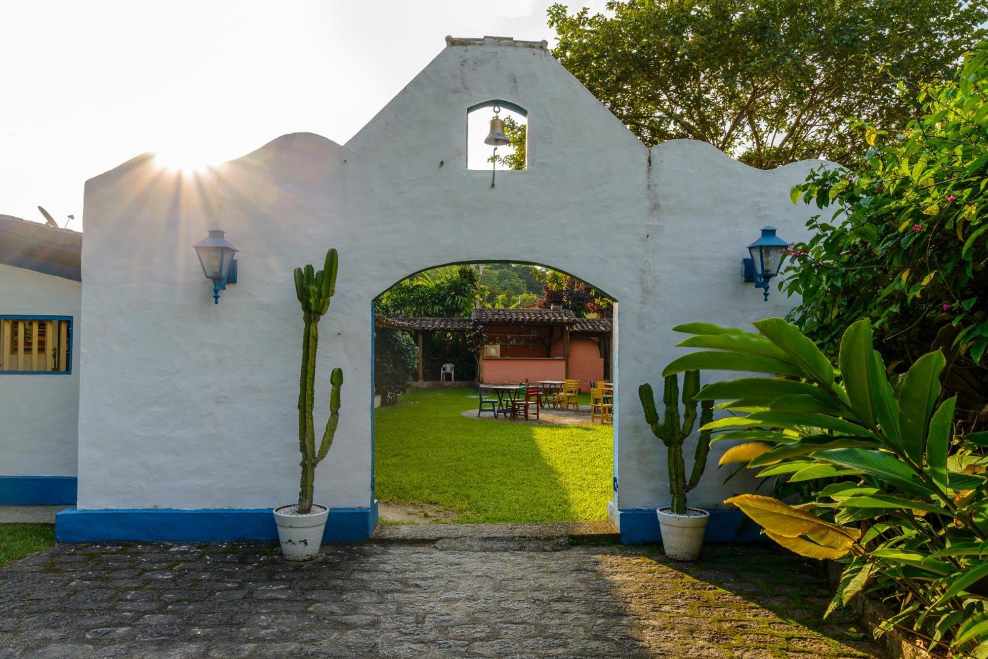 Velinn Pousada Bromelias Ilhabela Buitenkant foto