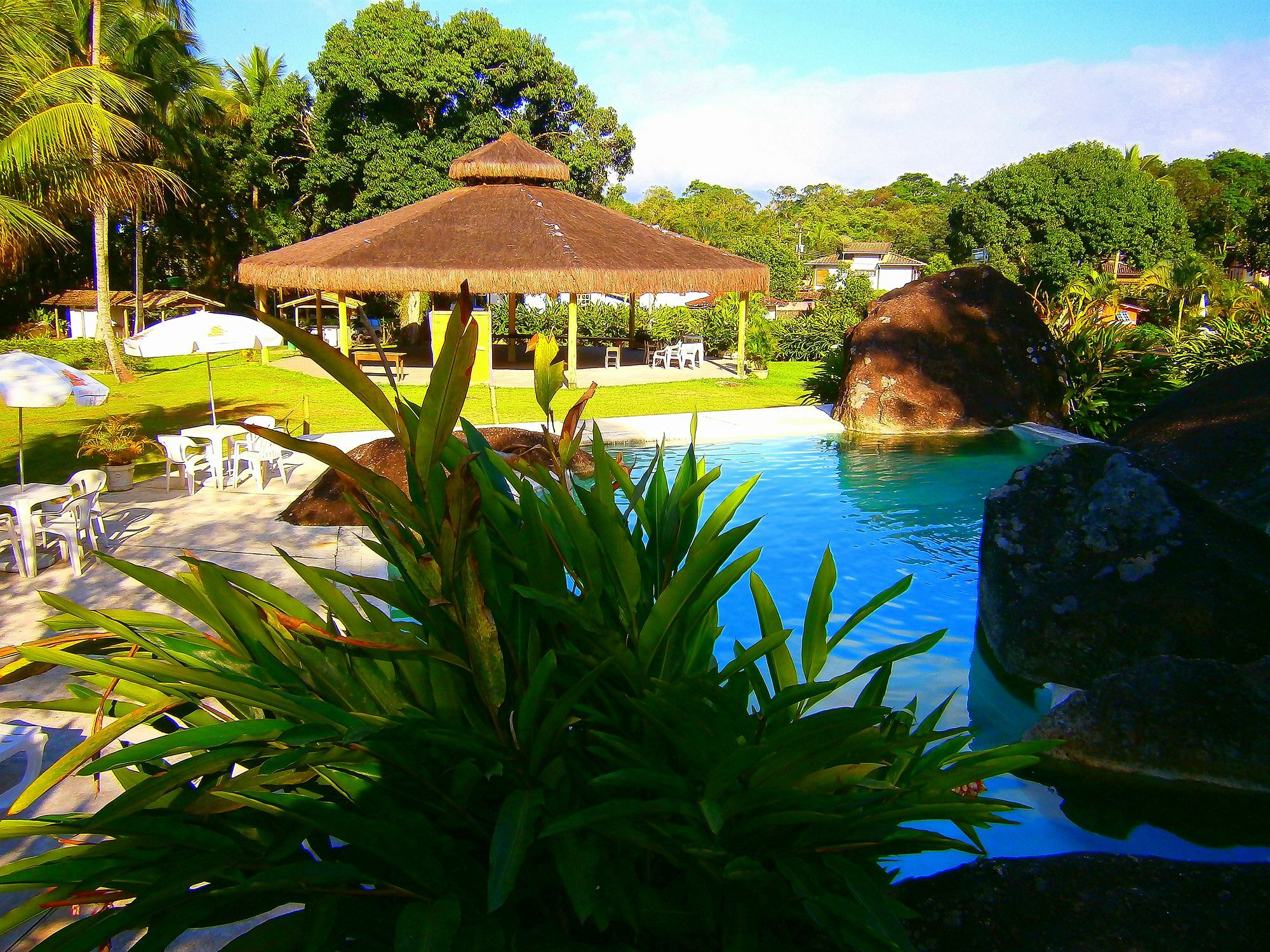 Velinn Pousada Bromelias Ilhabela Buitenkant foto