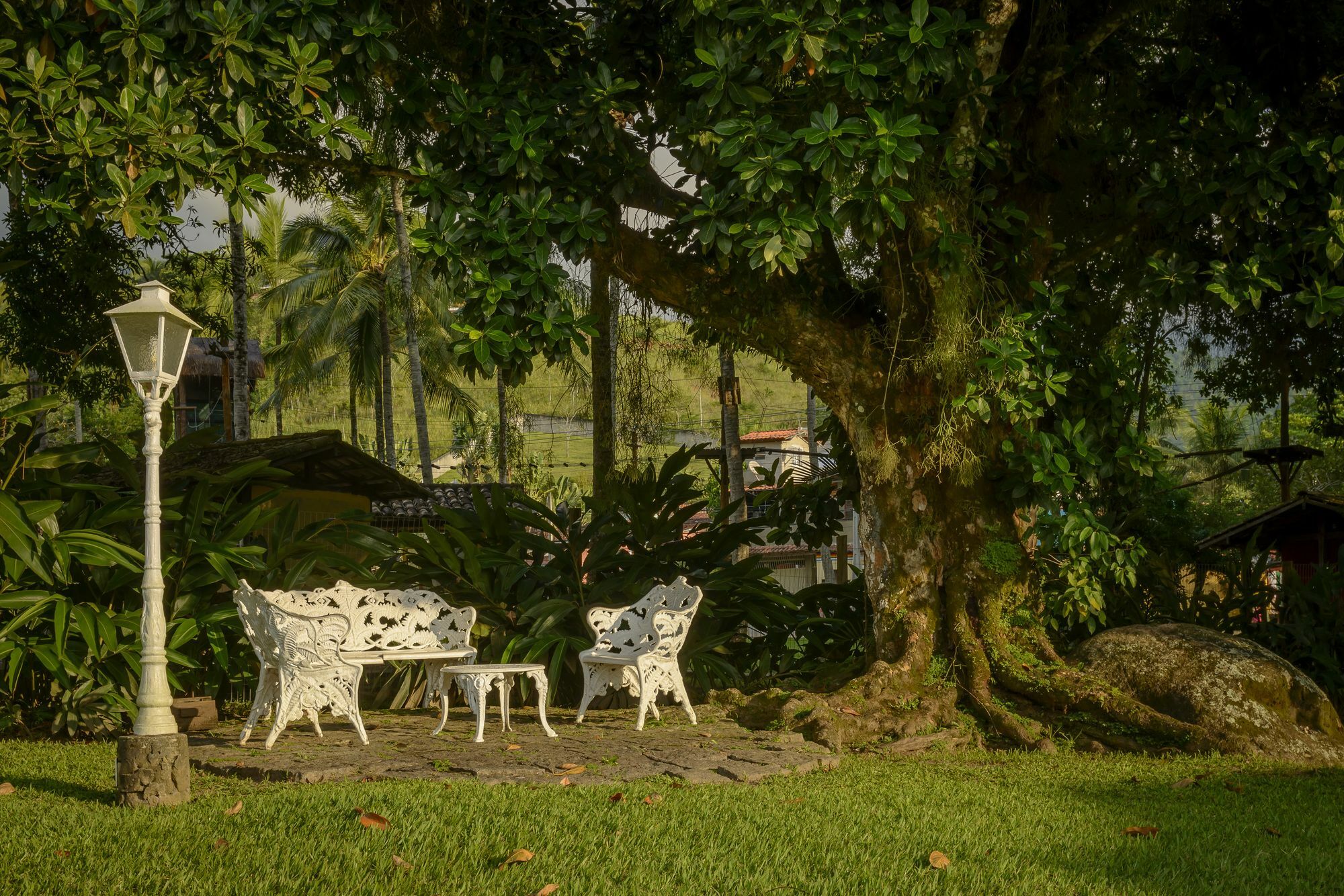Velinn Pousada Bromelias Ilhabela Buitenkant foto